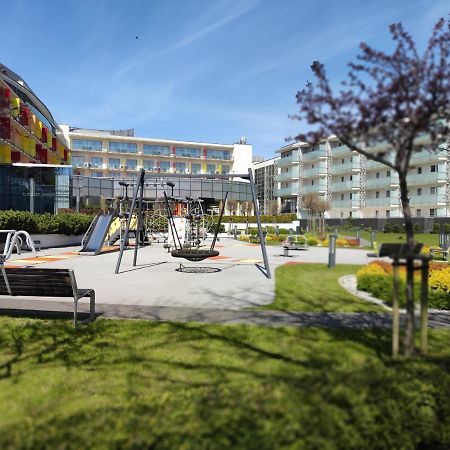 Apartament Przy Hotelu Aquarius Kołobrzeg Buitenkant foto