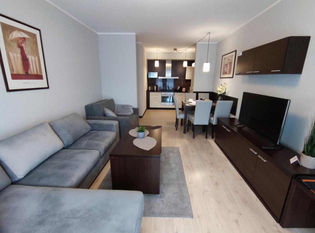 Apartament Przy Hotelu Aquarius Kołobrzeg Buitenkant foto