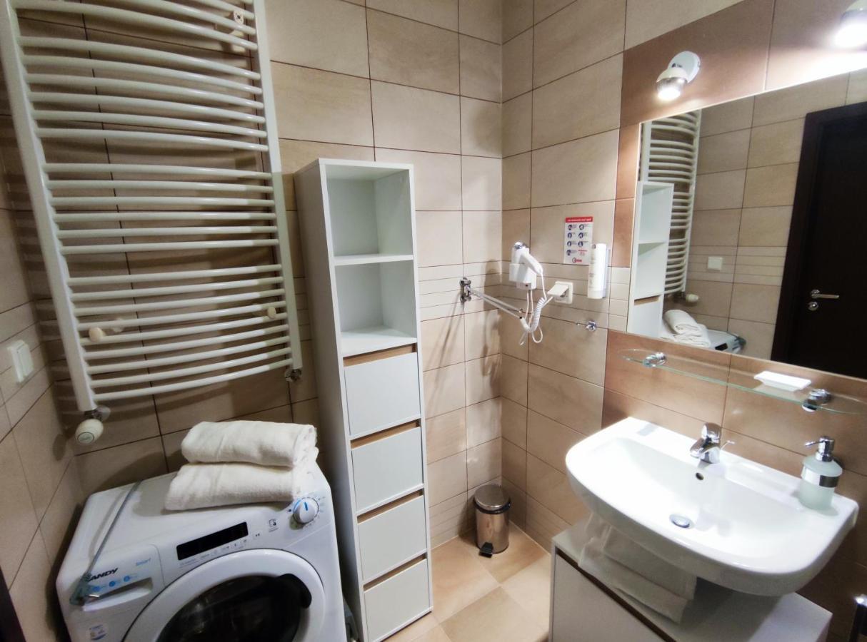 Apartament Przy Hotelu Aquarius Kołobrzeg Buitenkant foto