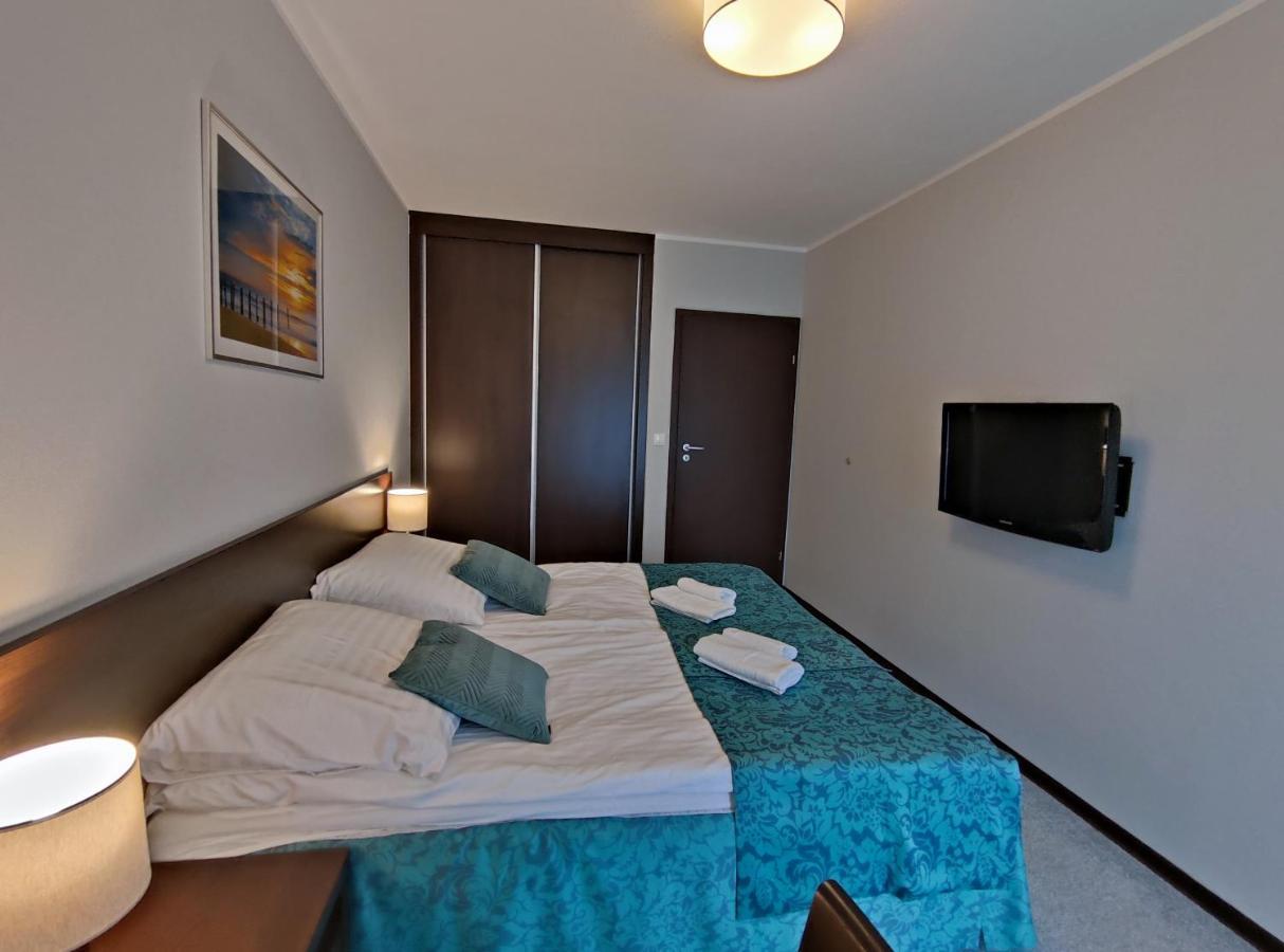 Apartament Przy Hotelu Aquarius Kołobrzeg Buitenkant foto