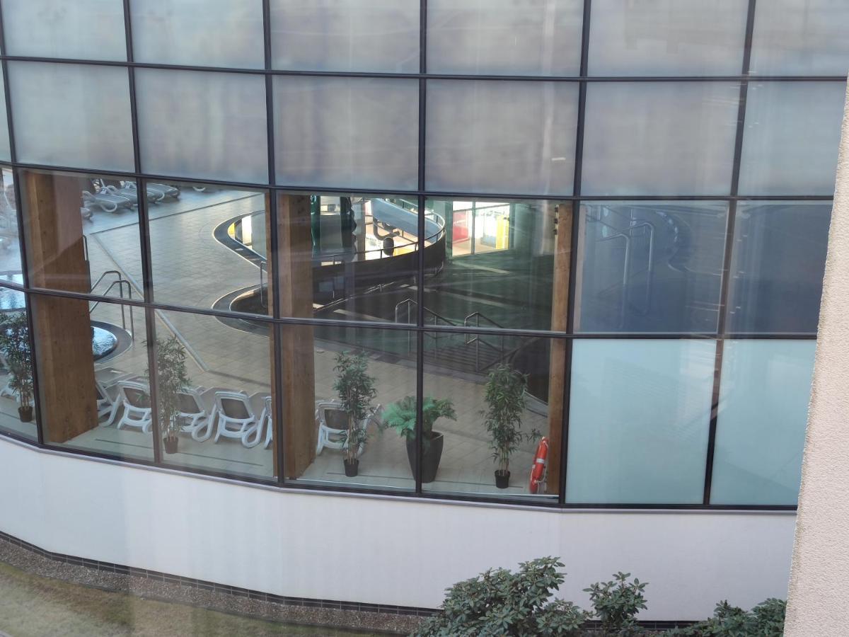 Apartament Przy Hotelu Aquarius Kołobrzeg Buitenkant foto